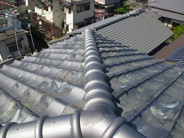 明石市で補修を終えてきれいになった瓦屋根